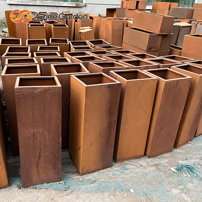 2.010mm Rusty Metal Planter Boxes Garden de Staalfabriekpotten van Decoratiecorten