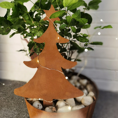 Van de Tuinornamenten van het Corten de Staal Geroeste Metaal Gevormde Decoratie Kerstboom