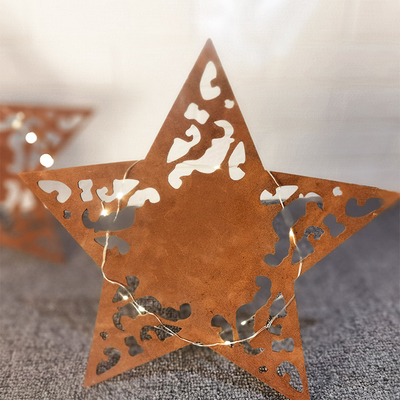 De met de hand gemaakte Ster Gevormde Corten-Gepersonaliseerde Ornamenten van de Staaltuin