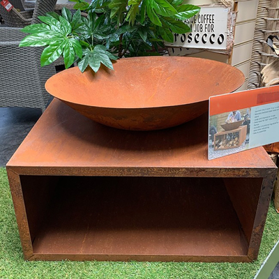 Openluchtstaalbrand Pit Large Corten Steel Brazier met Houten Opslagrek