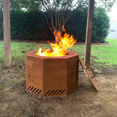 Kamperende Heater Wood Burning Corten Steel om Brand Pit In Outdoor Living Space