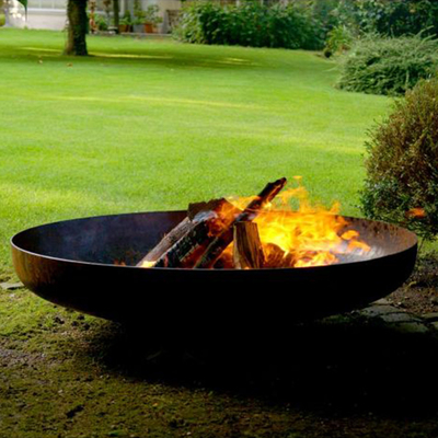 Hout die Corten-Staal Openluchtbrand Pit Garden Camping Design branden