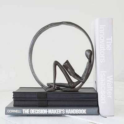 7 de duim Omringde Decoratieve Beeldhouwwerken en de Beeldjes van Lezersoutdoor metal sculpture